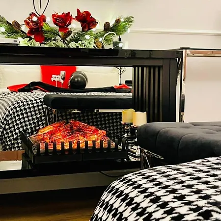 Premium Alice 2 By Bookinghost