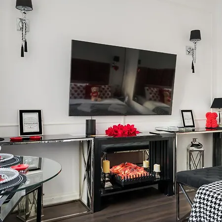 Premium Alice 2 By Bookinghost