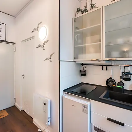 Premium Alice 2 By Bookinghost *